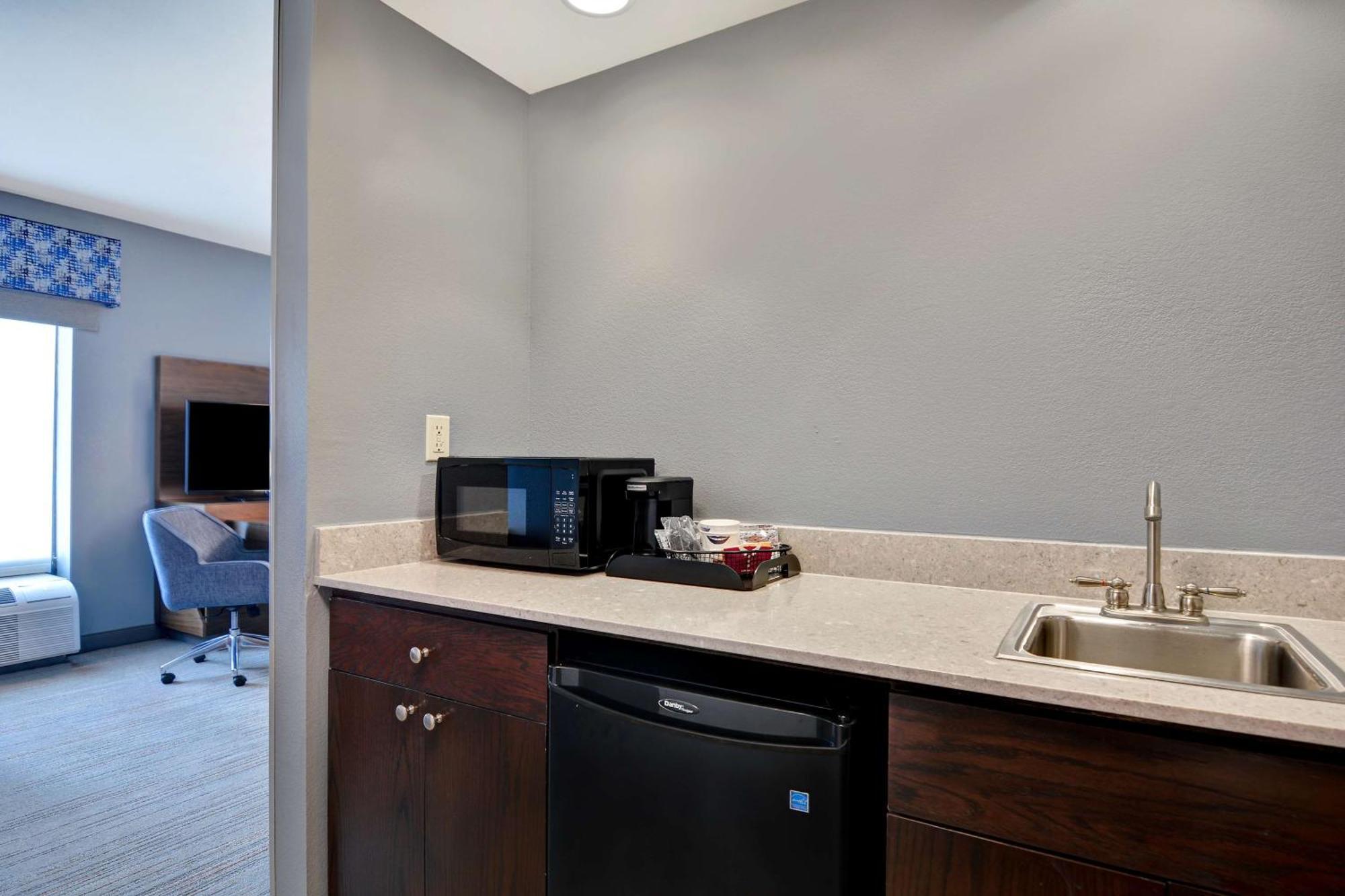 Hampton Inn & Suites Clearwater St Petersburg Ulmerton Road Fl Dış mekan fotoğraf
