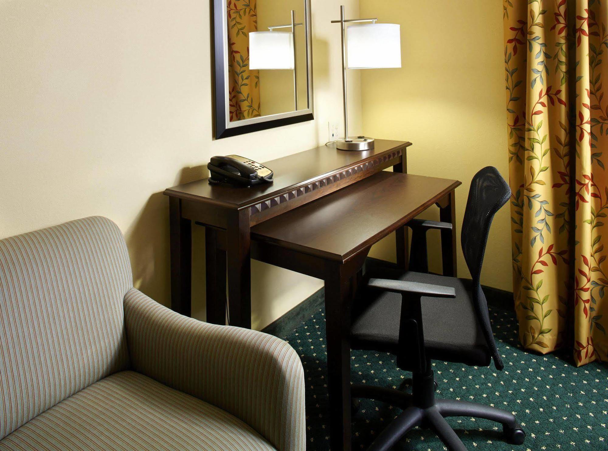Hampton Inn & Suites Clearwater St Petersburg Ulmerton Road Fl Dış mekan fotoğraf